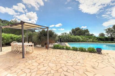 Villa - 230 m² - 8 pièces