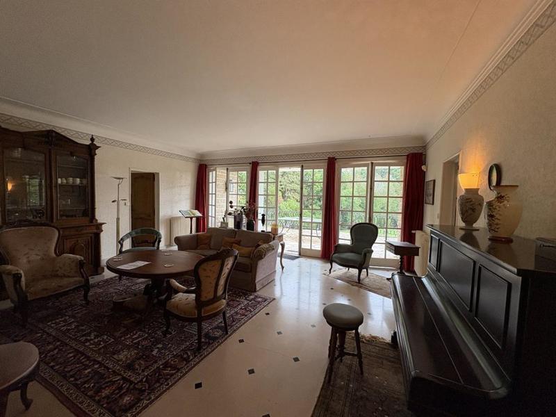 Villa - 186 m² - 8 pièces