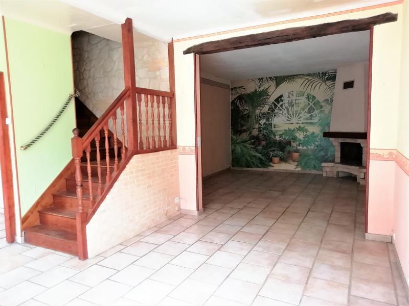 Maison - 174 m² - 9 pièces