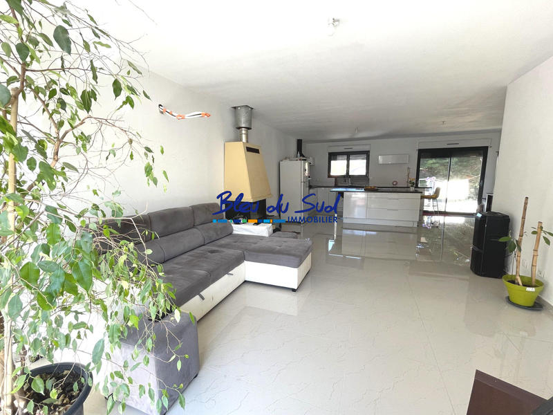 Maison - 96 m² - 3 pièces