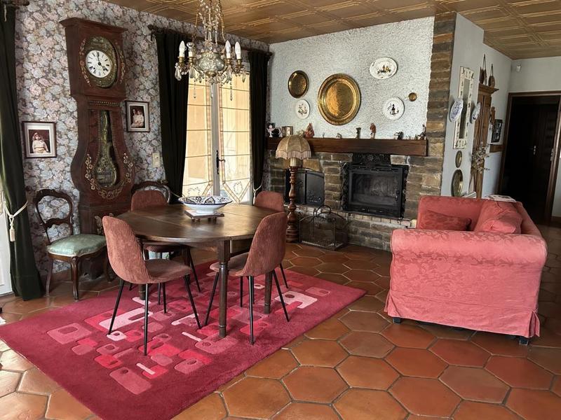 Villa - 236 m² - 8 pièces