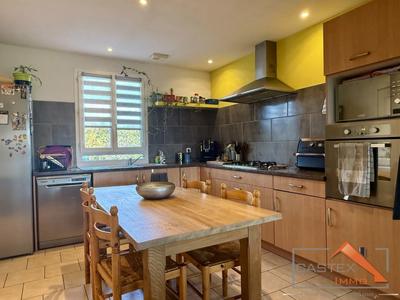 Maison - 123 m² - 5 pièces