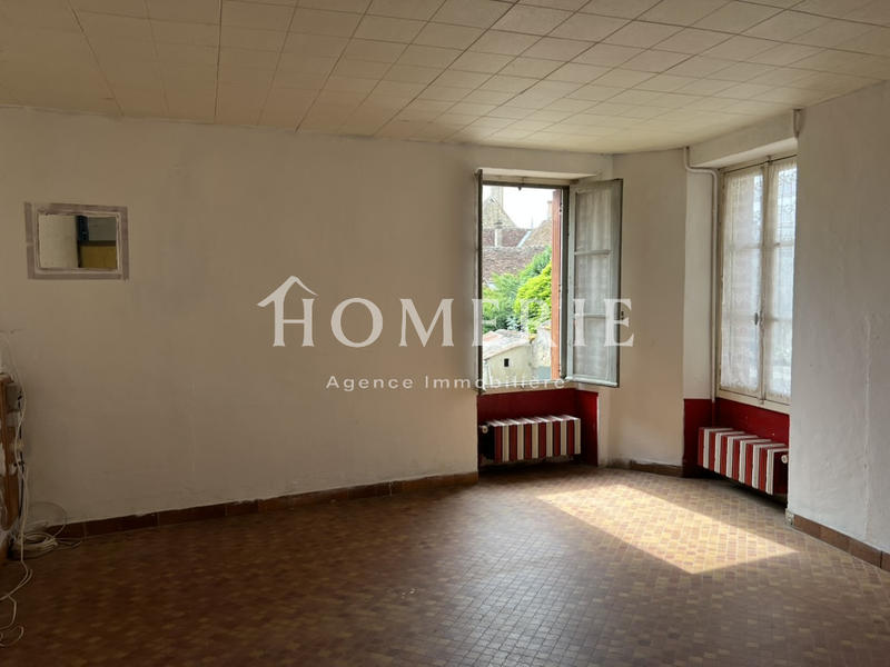 Maison de village - 253 m² - 10 pièces