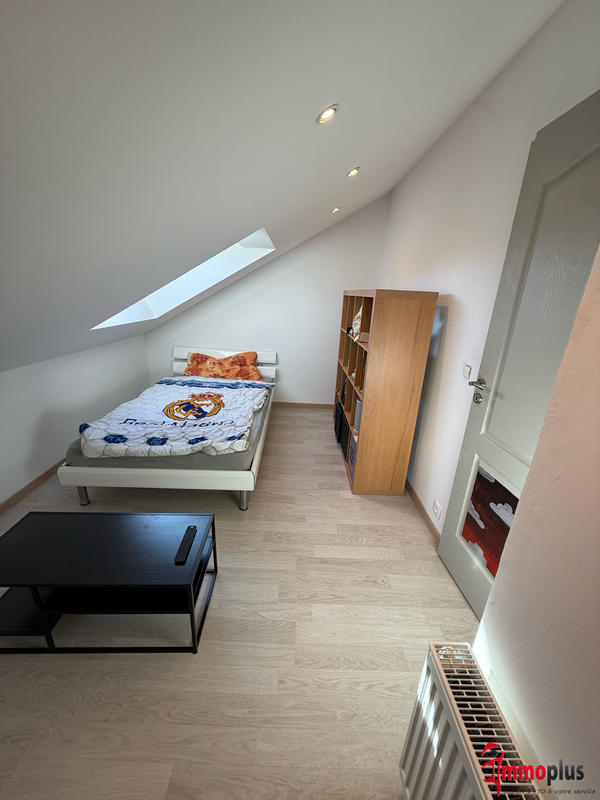 Maison - 93 m² - 5 pièces