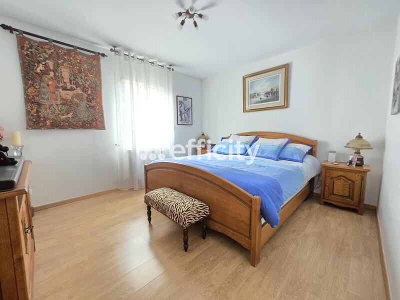 Pavillon - 121 m² - 4 pièces