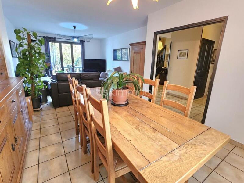 Pavillon - 162 m² - 8 pièces