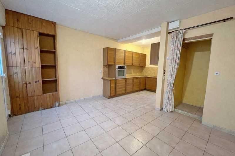 Maison - 64 m² - 4 pièces