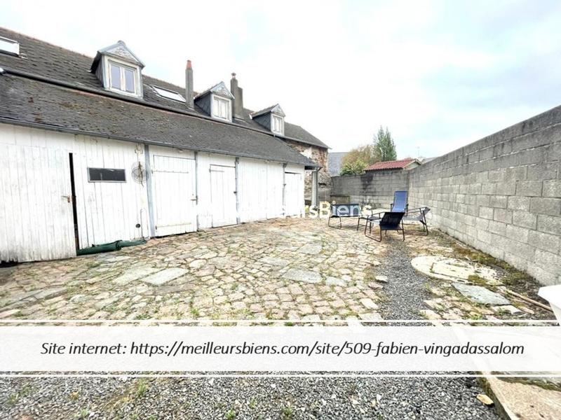 Immeuble - 196 m² - 7 pièces