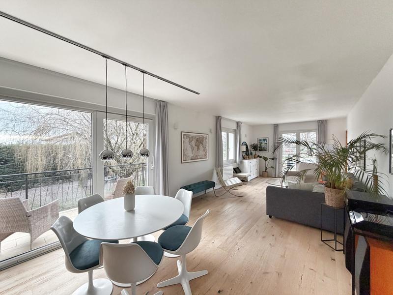 Maison - 211 m² - 7 pièces