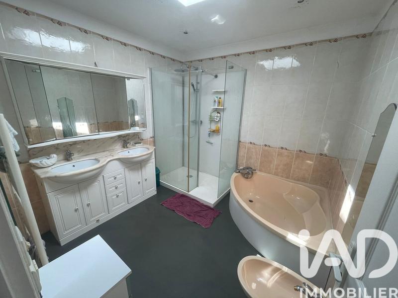 Maison - 144 m² - 5 pièces