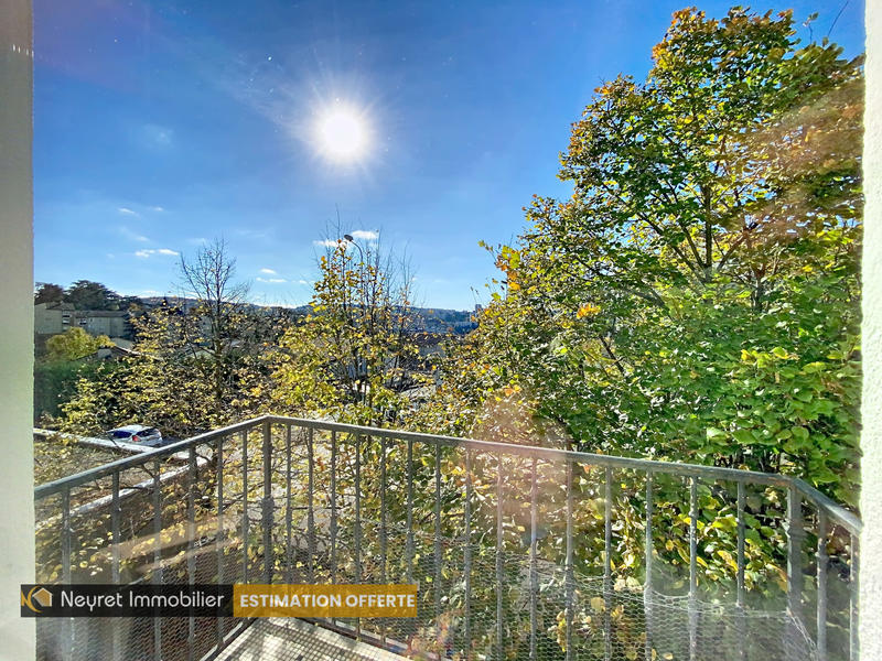 Maison - 320 m² - 10 pièces