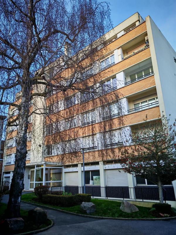 Appartement - 104 m² - 5 pièces