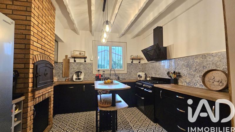 Maison - 151 m² - 8 pièces