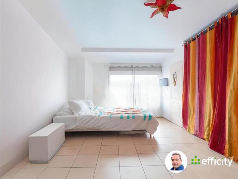 Pavillon - 138 m² - 6 pièces