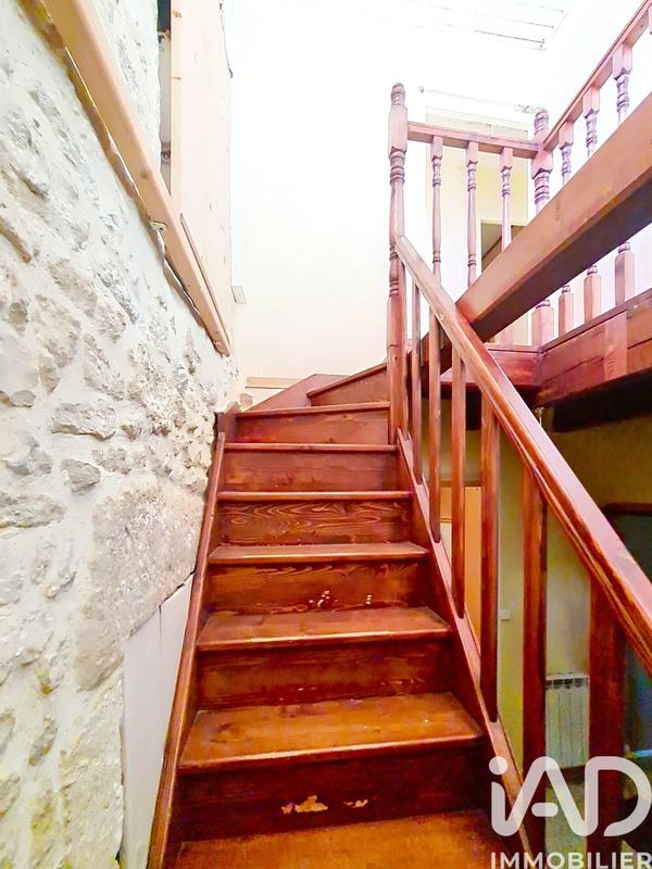 Maison - 275 m² - 11 pièces