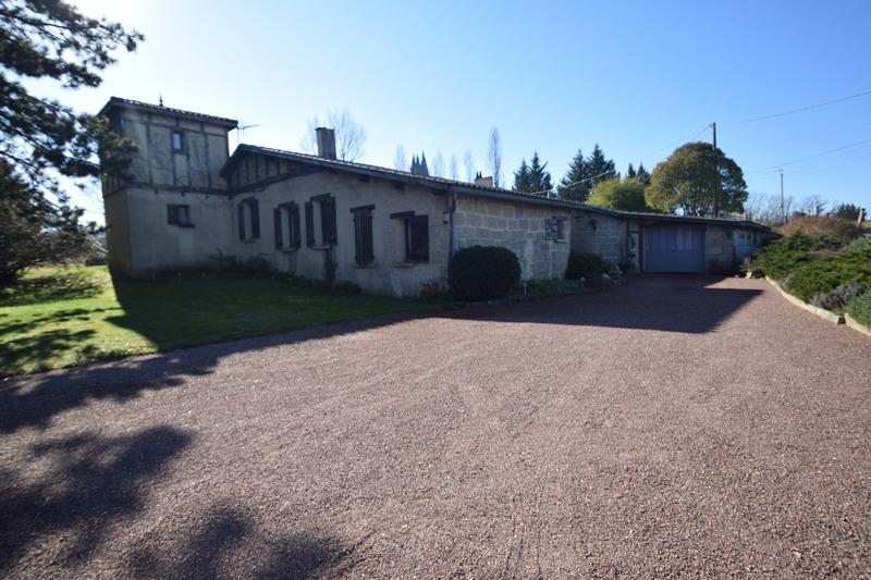 Maison - 217 m² - 6 pièces