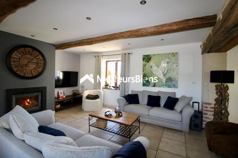 Corps de ferme - 225 m² - 7 pièces