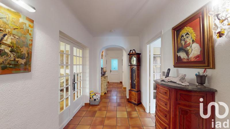 Maison - 270 m² - 9 pièces