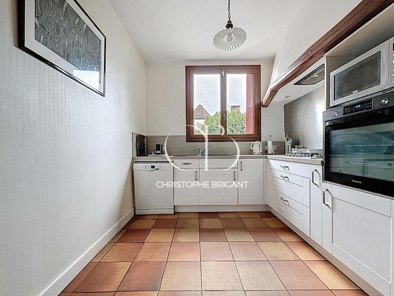 Maison - 199 m² - 6 pièces