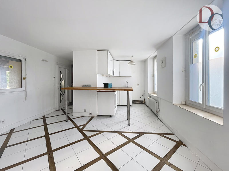 Maison - 90 m² - 5 pièces