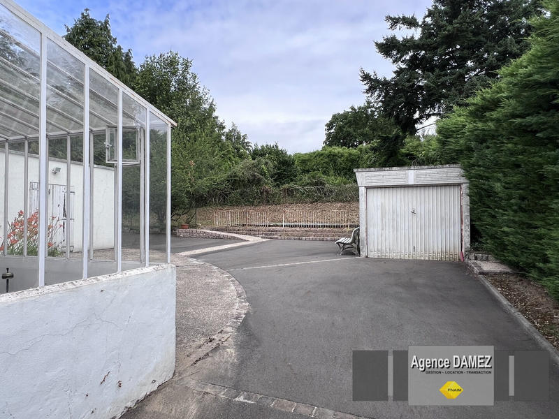 Maison - 200 m² - 8 pièces