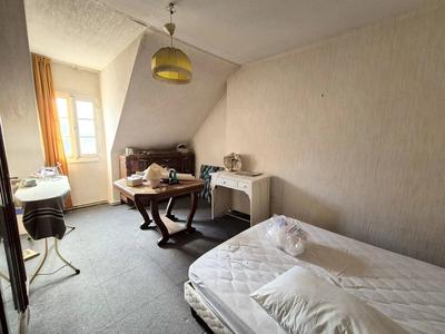 Maison - 136 m² - 6 pièces