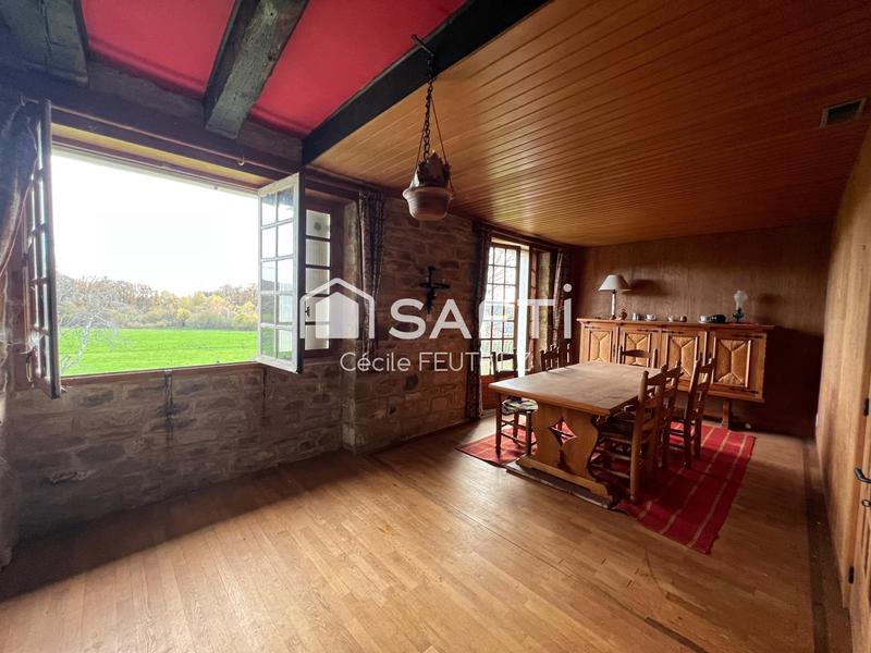 Maison - 270 m² - 8 pièces