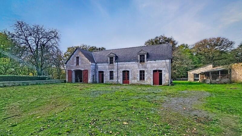 Propriété - 420 m² - 13 pièces