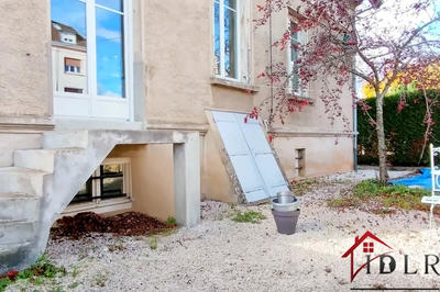 Maison - 158 m² - 8 pièces