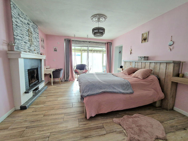 Maison - 311 m² - 7 pièces