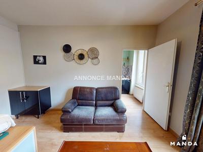 Studio - 30 m² - 1 pièce