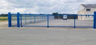 Atelier d'activités - 1 350 m² - 1 pièce