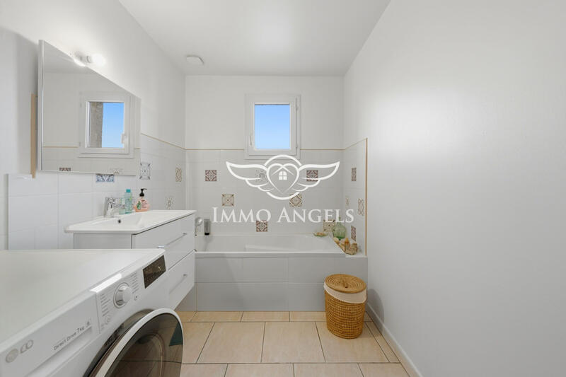 Appartement - 257 m² - 11 pièces