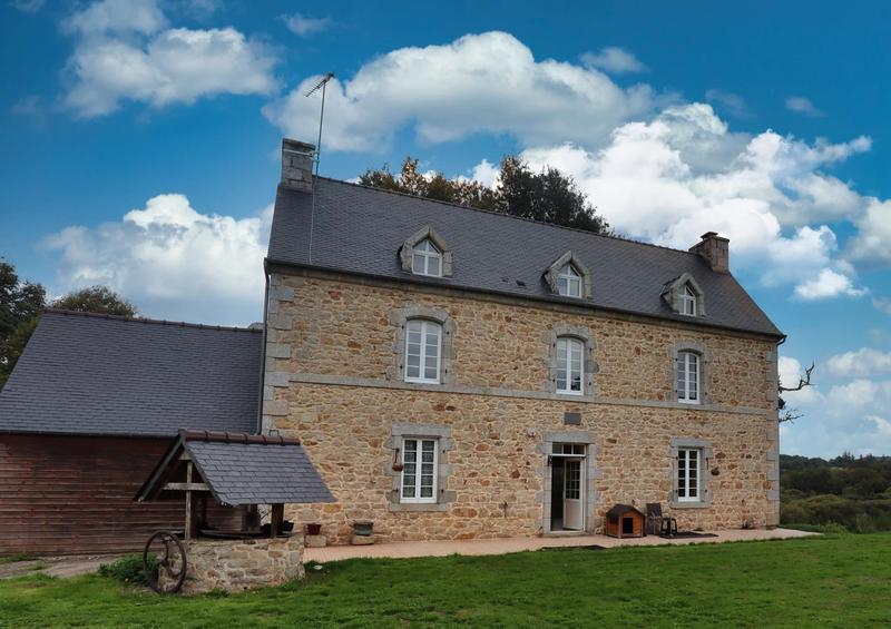 Maison - 170 m² - 5 pièces