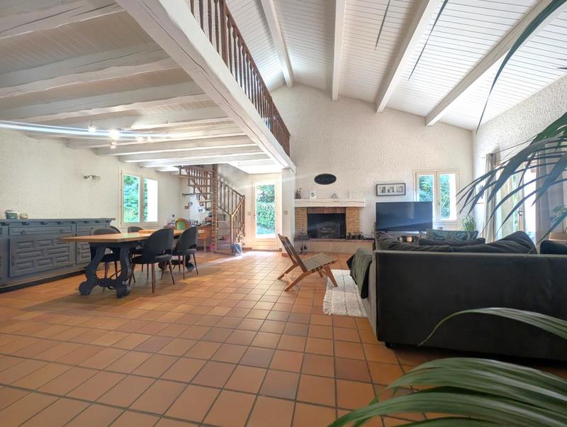 Villa - 205 m² - 5 pièces