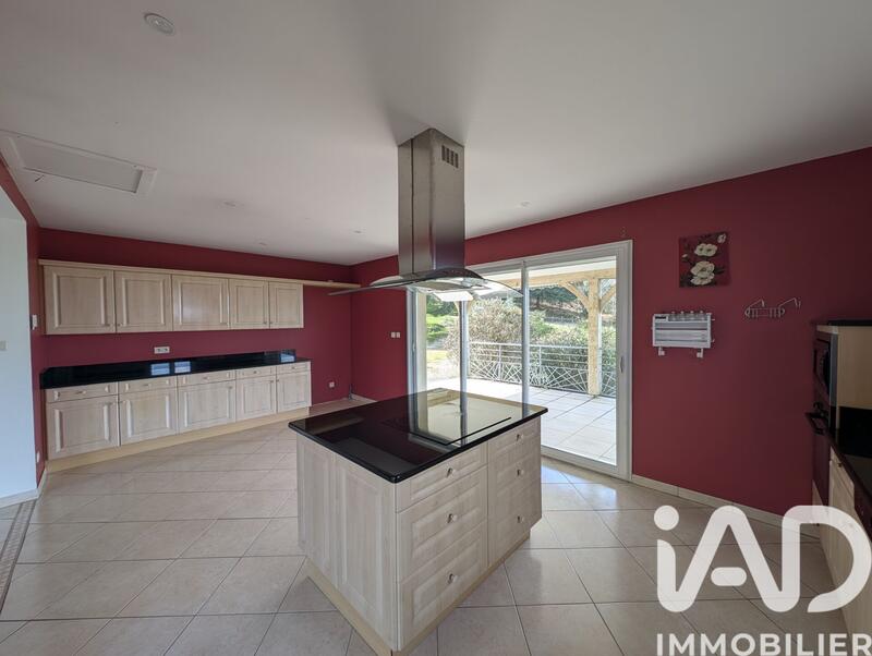 Maison - 170 m² - 6 pièces