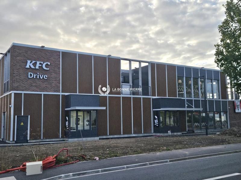 Local commercial - 725 m²