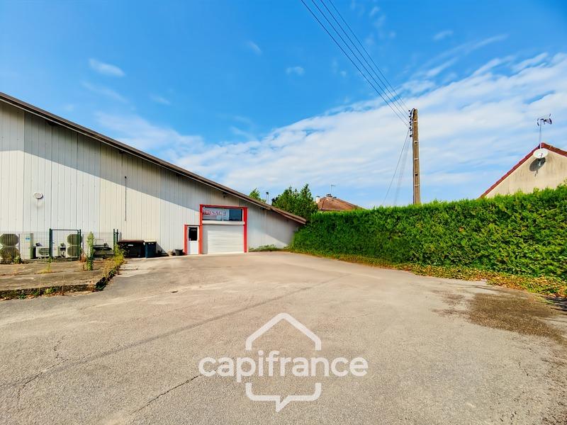 Local commercial - 384 m² - 3 pièces