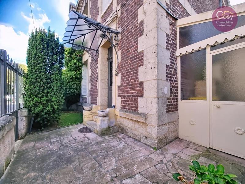 Maison bourgeoise - 131 m² - 6 pièces