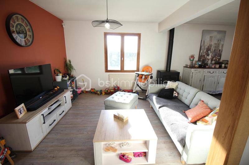 Maison - 93 m² - 5 pièces