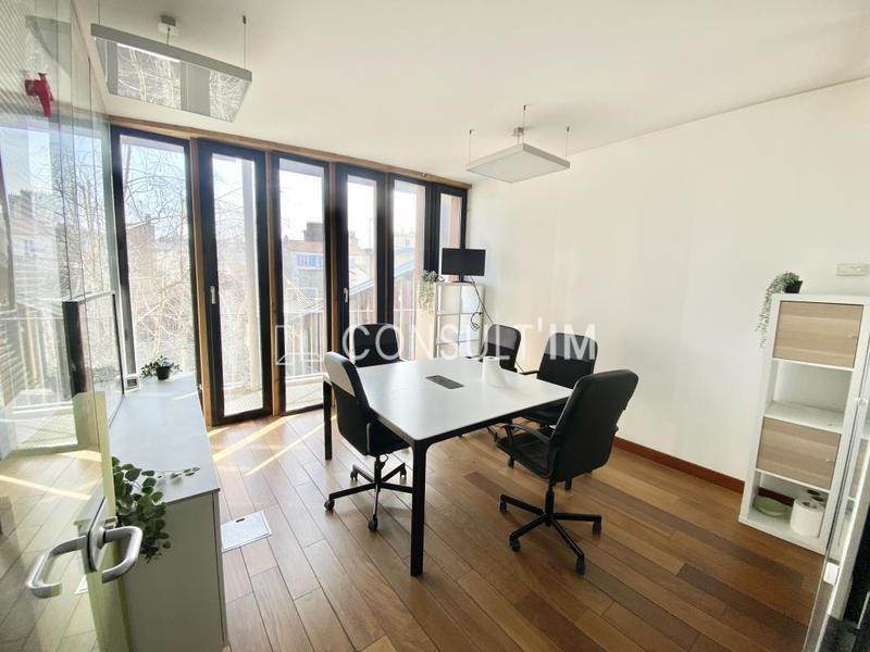 Bureau - 84 m² - 1 pièce