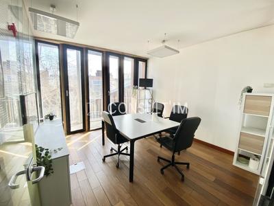 Bureau - 84 m² - 1 pièce