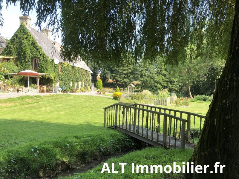 Maison ancienne - 236 m² - 8 pièces