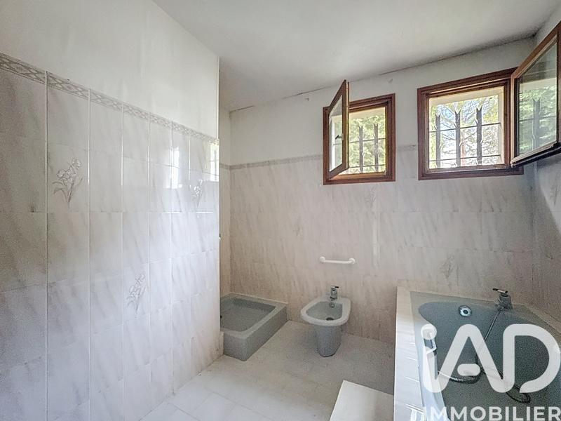 Maison - 137 m² - 6 pièces