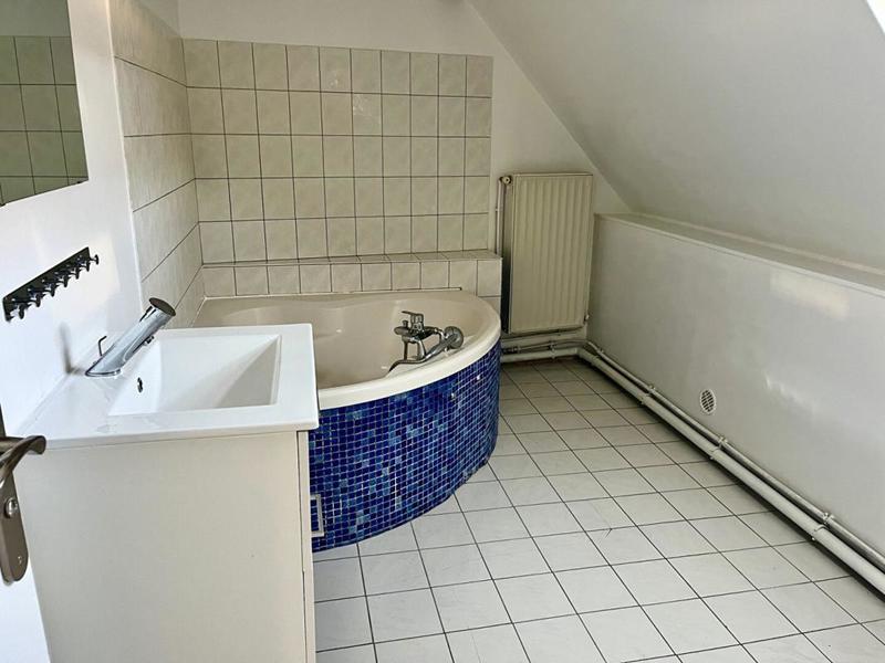 Maison - 112 m² - 7 pièces