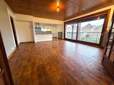 Appartement - 95 m² - 5 pièces