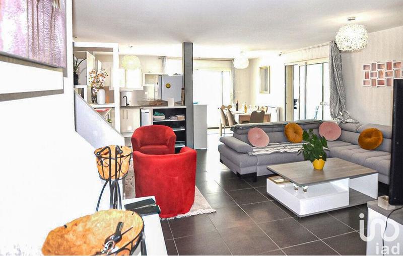 Maison - 105 m² - 4 pièces