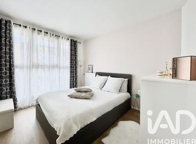 Appartement - 77 m² - 4 pièces