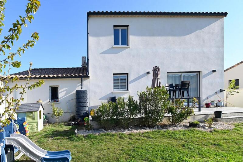 Maison - 128 m² - 4 pièces