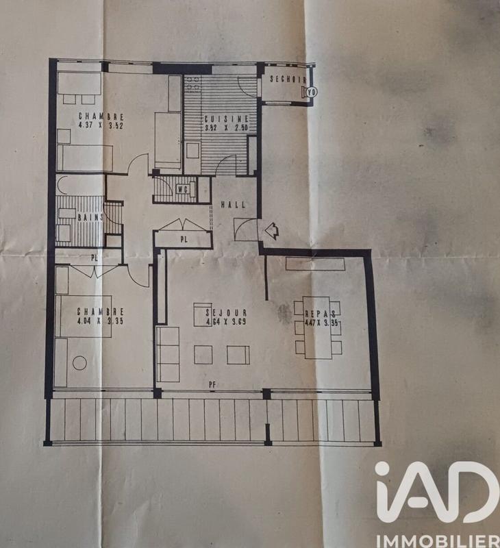 Appartement - 90 m² - 4 pièces